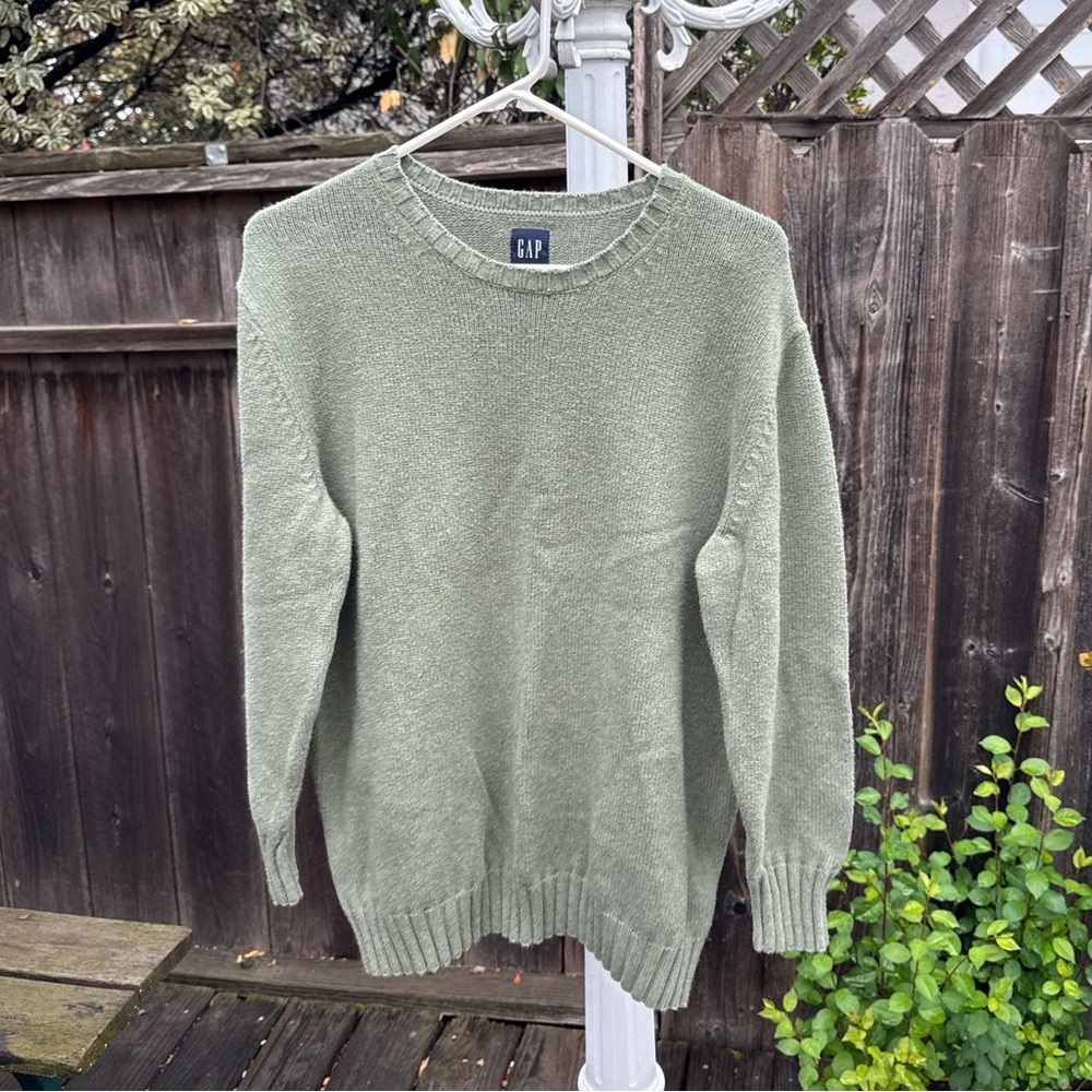 GAP Men's Olive Crewneck Sweater